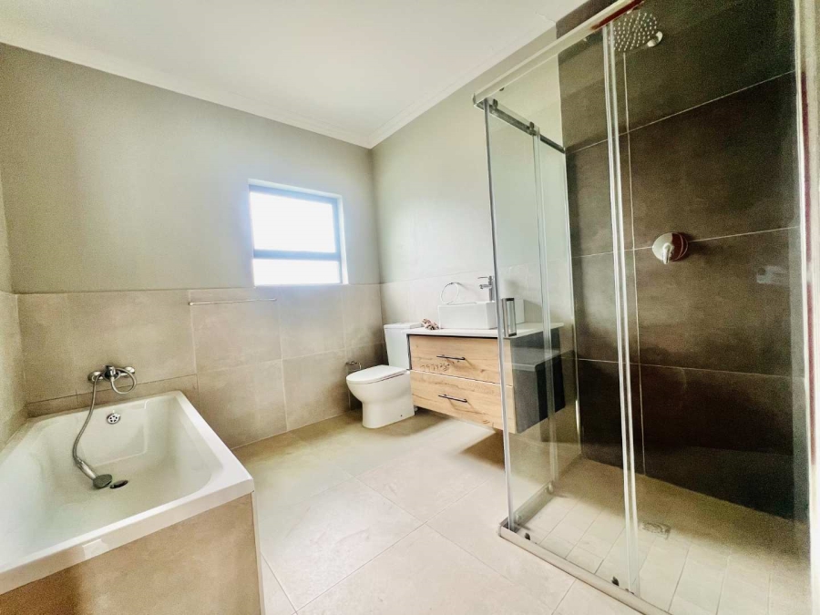 4 Bedroom Property for Sale in Roodeplaat Gauteng