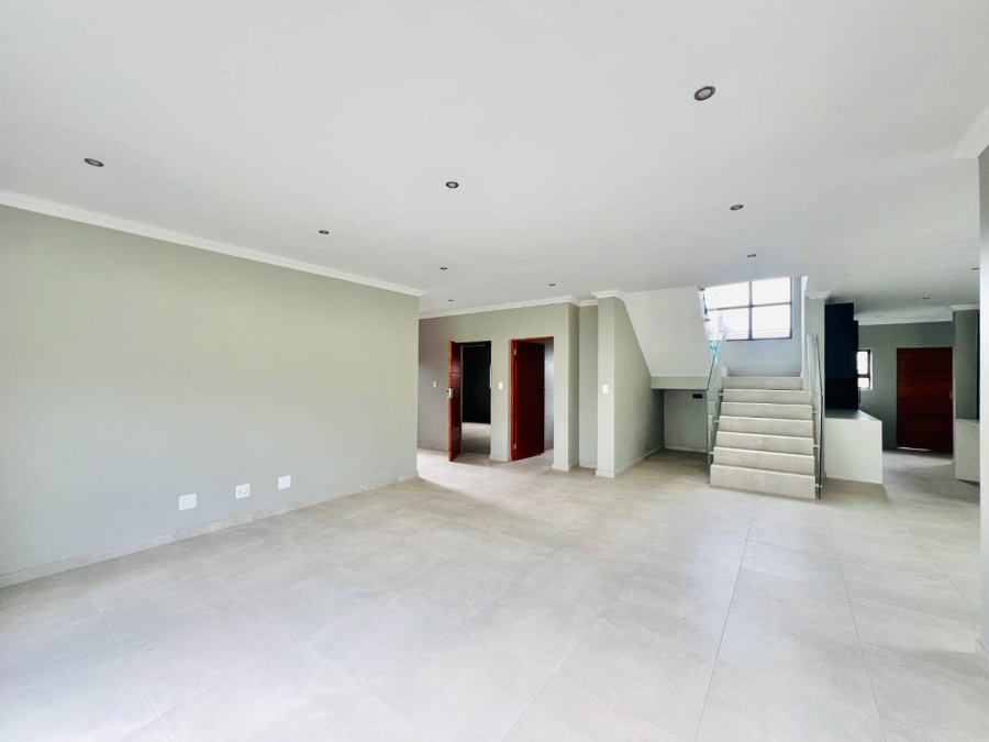 4 Bedroom Property for Sale in Roodeplaat Gauteng