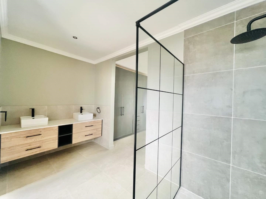 4 Bedroom Property for Sale in Roodeplaat Gauteng