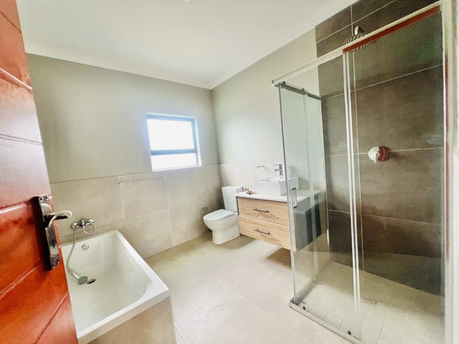 4 Bedroom Property for Sale in Roodeplaat Gauteng