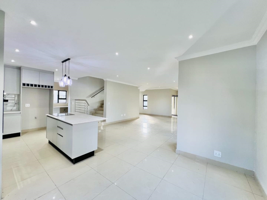 4 Bedroom Property for Sale in Roodeplaat Gauteng