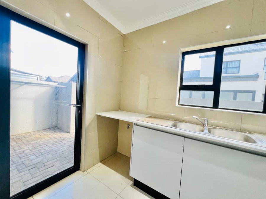 4 Bedroom Property for Sale in Roodeplaat Gauteng