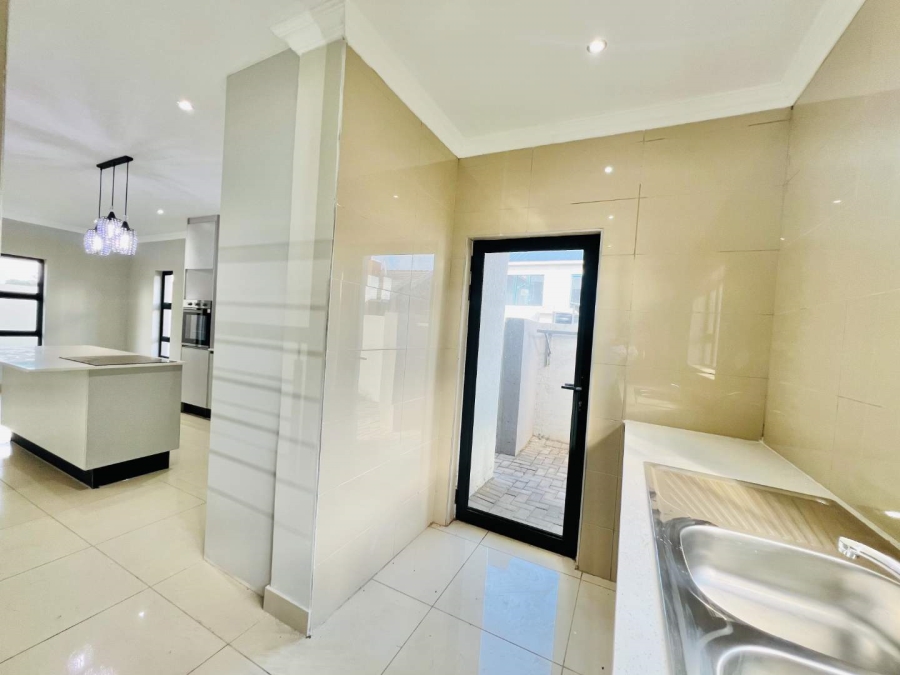 4 Bedroom Property for Sale in Roodeplaat Gauteng