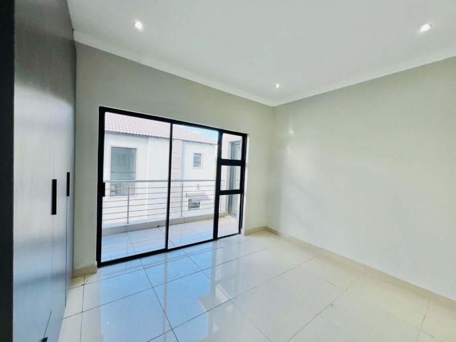 4 Bedroom Property for Sale in Roodeplaat Gauteng