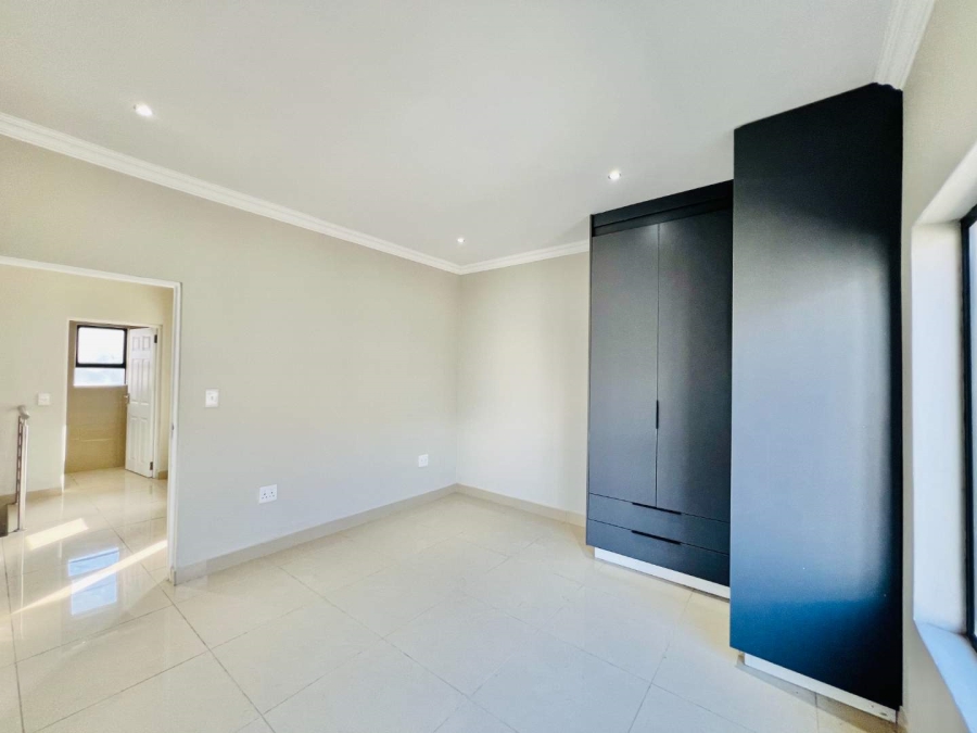 4 Bedroom Property for Sale in Roodeplaat Gauteng