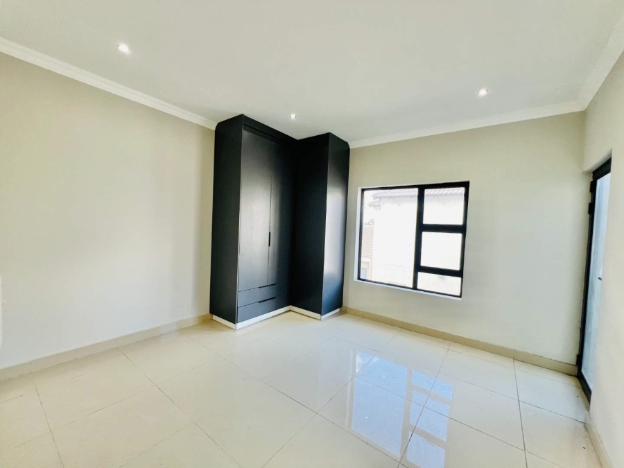 4 Bedroom Property for Sale in Roodeplaat Gauteng