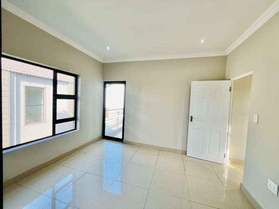 4 Bedroom Property for Sale in Roodeplaat Gauteng