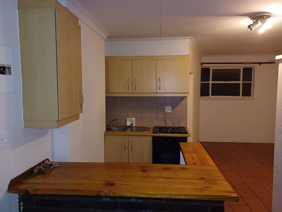 To Let 1 Bedroom Property for Rent in Albertville Gauteng