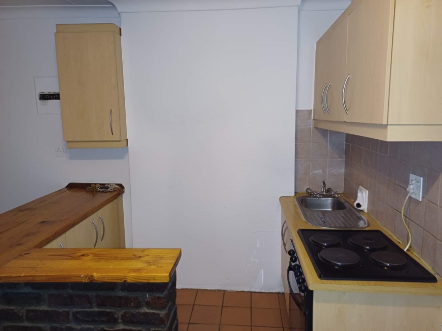 To Let 1 Bedroom Property for Rent in Albertville Gauteng