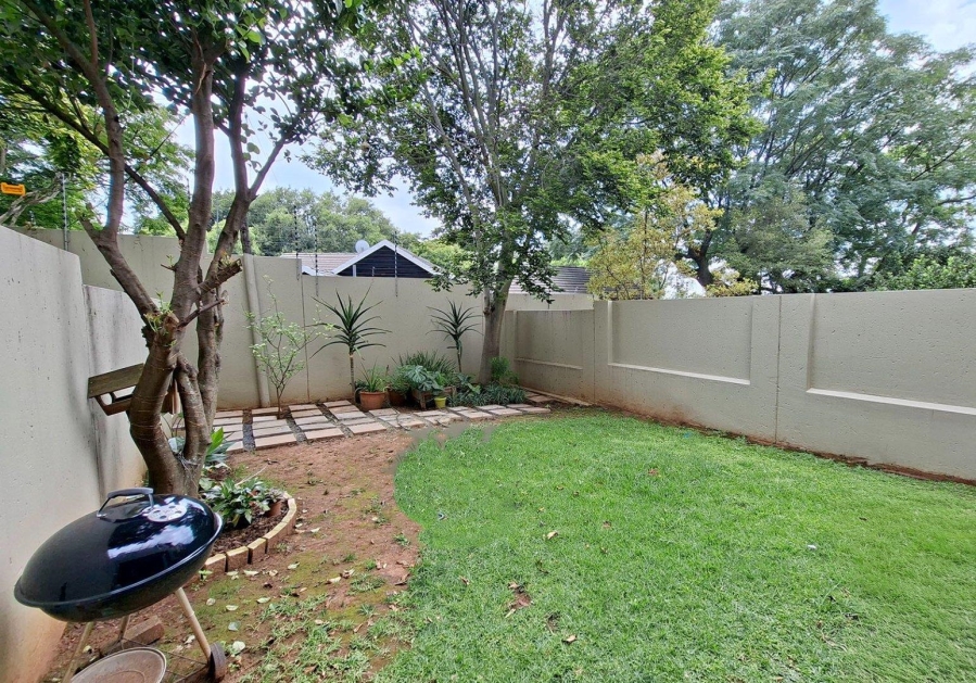 2 Bedroom Property for Sale in Bryanston Gauteng