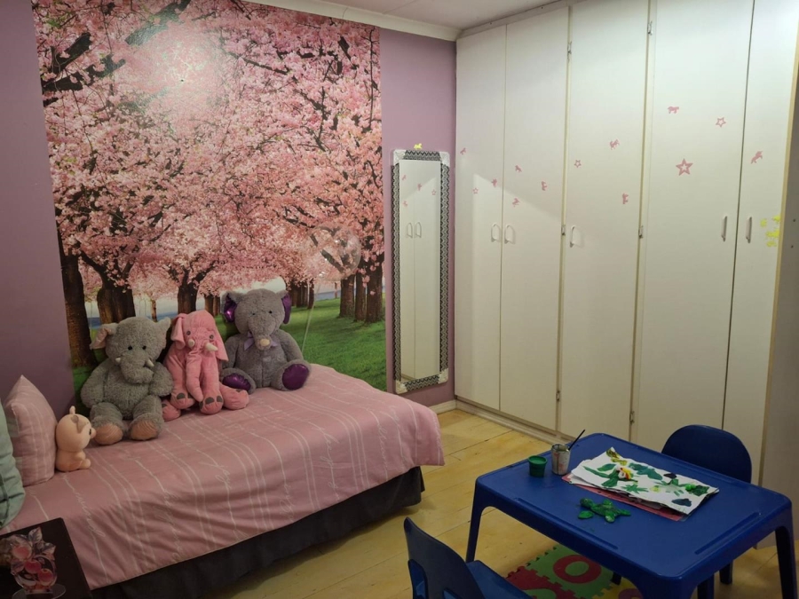 5 Bedroom Property for Sale in Moreleta Park Gauteng