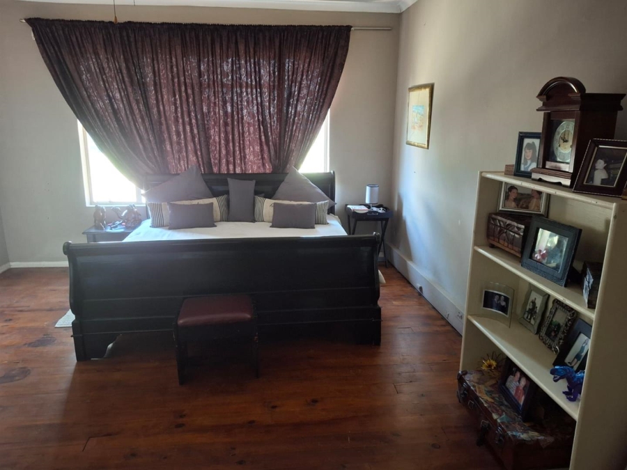 5 Bedroom Property for Sale in Moreleta Park Gauteng