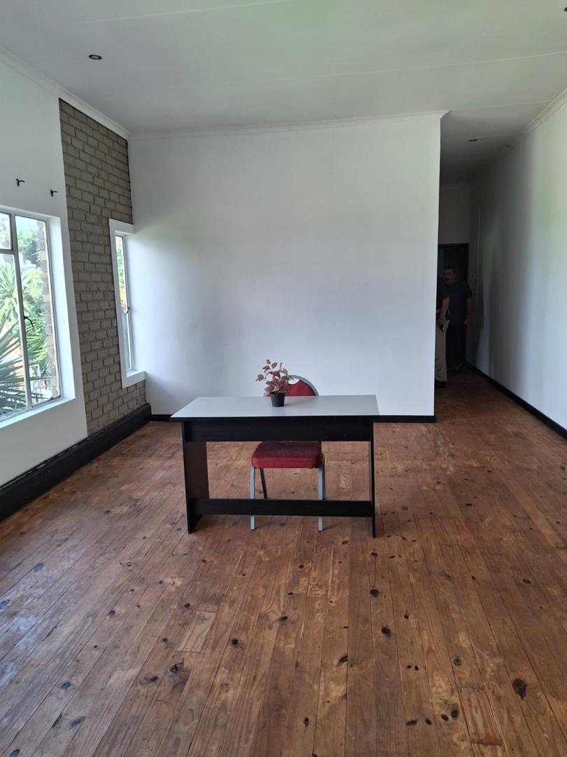 5 Bedroom Property for Sale in Moreleta Park Gauteng