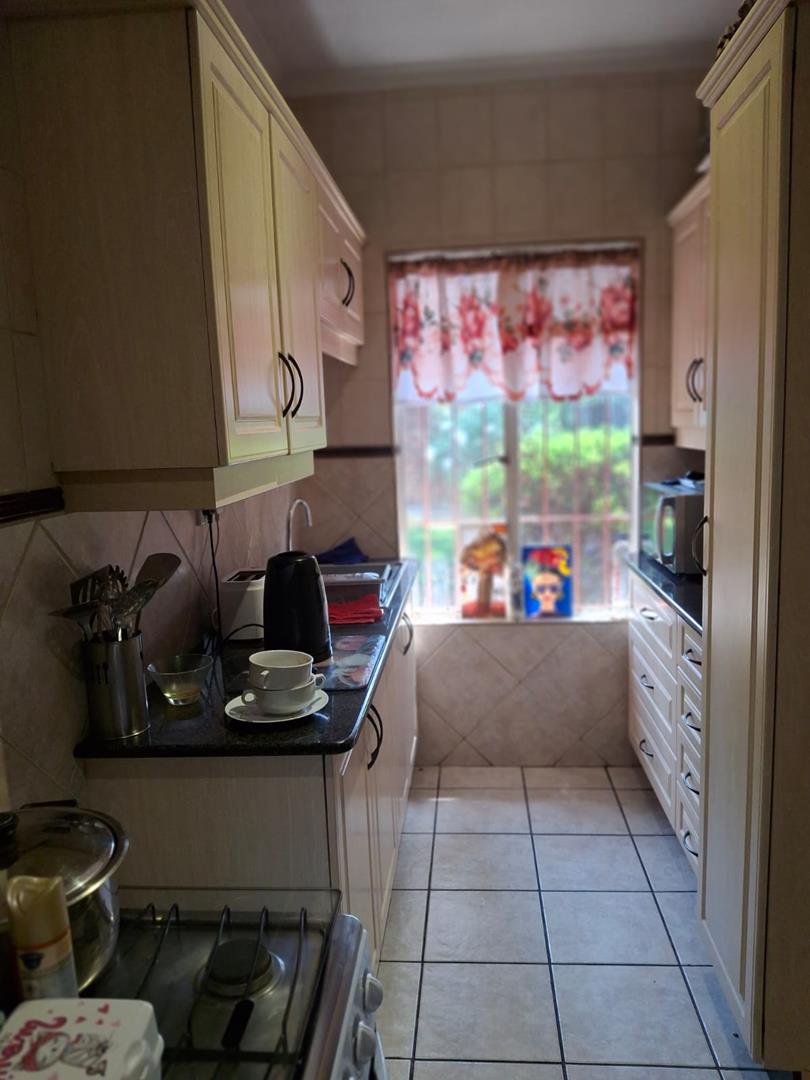 5 Bedroom Property for Sale in Moreleta Park Gauteng