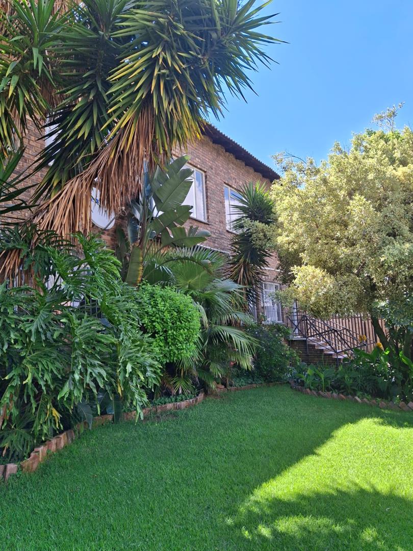 5 Bedroom Property for Sale in Moreleta Park Gauteng