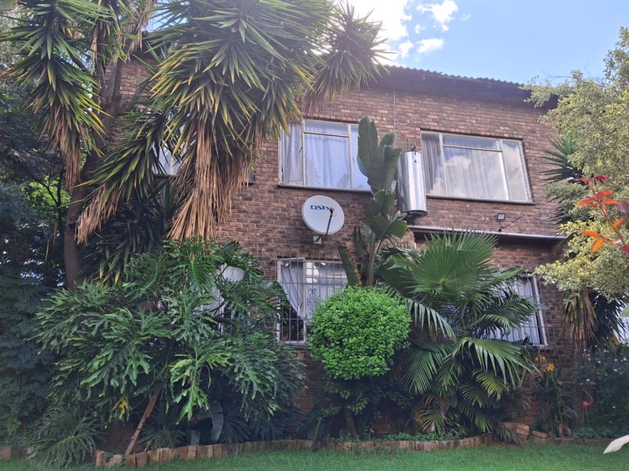5 Bedroom Property for Sale in Moreleta Park Gauteng