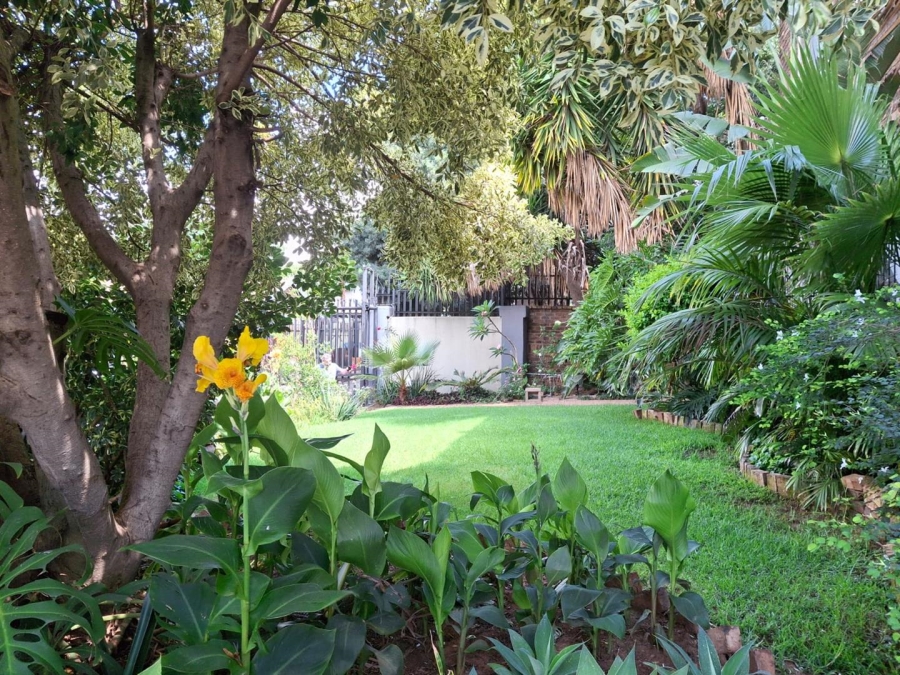 5 Bedroom Property for Sale in Moreleta Park Gauteng