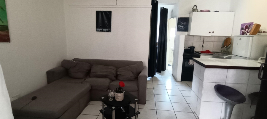 1 Bedroom Property for Sale in Albertville Gauteng