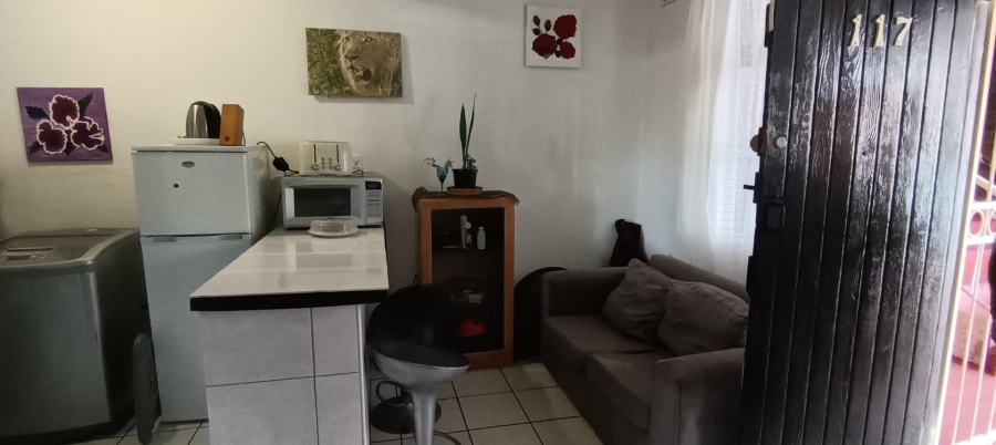1 Bedroom Property for Sale in Albertville Gauteng