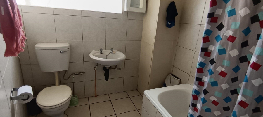1 Bedroom Property for Sale in Albertville Gauteng