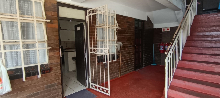 1 Bedroom Property for Sale in Albertville Gauteng