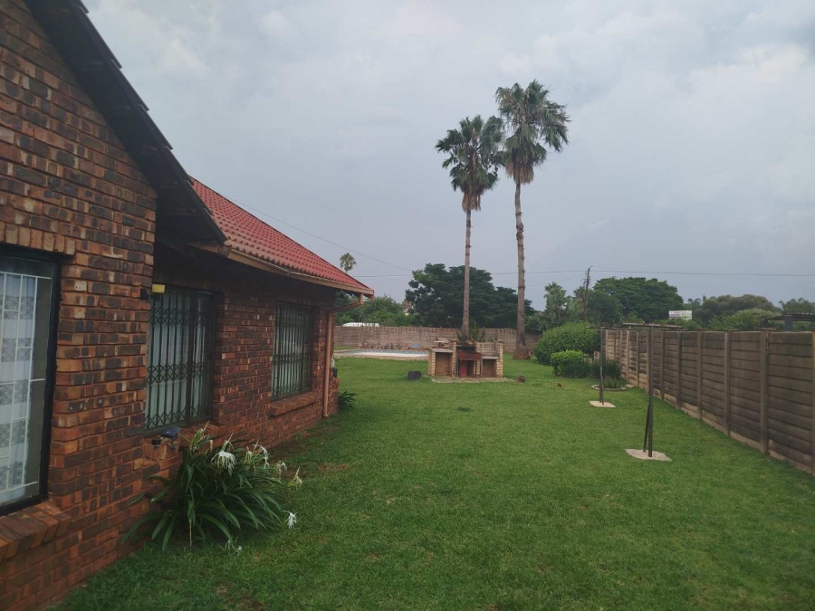 3 Bedroom Property for Sale in Karenpark Gauteng