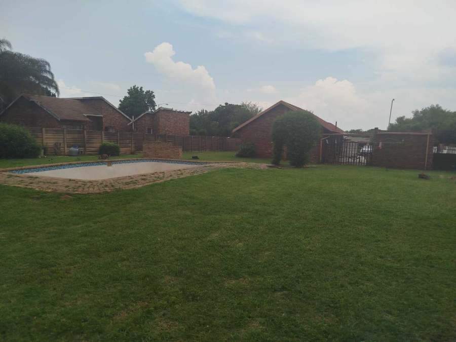 3 Bedroom Property for Sale in Karenpark Gauteng