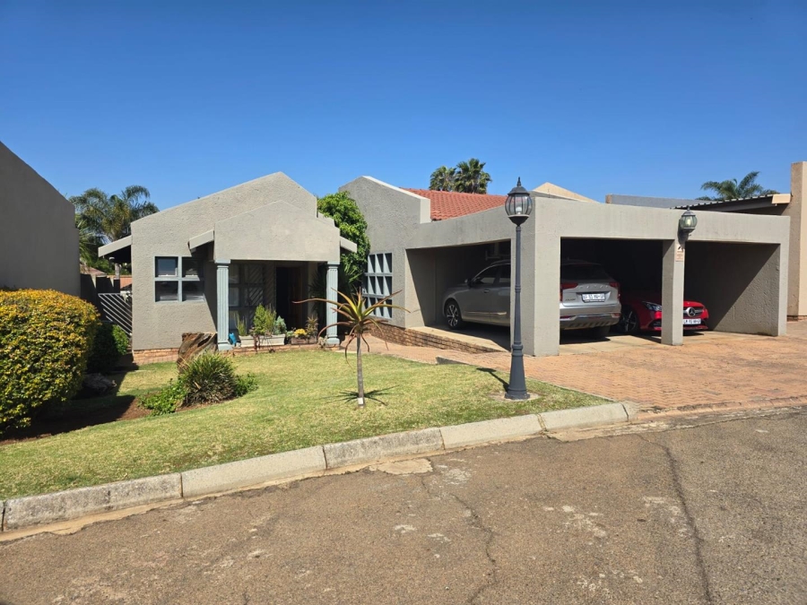3 Bedroom Property for Sale in Van Riebeeck Park Gauteng