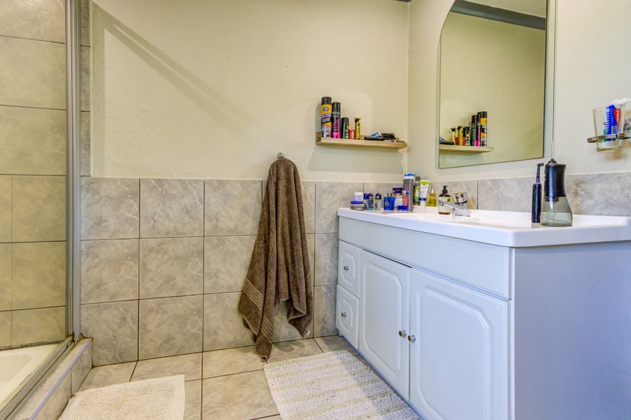 3 Bedroom Property for Sale in Van Riebeeck Park Gauteng