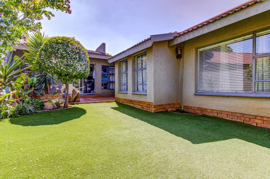 3 Bedroom Property for Sale in Van Riebeeck Park Gauteng