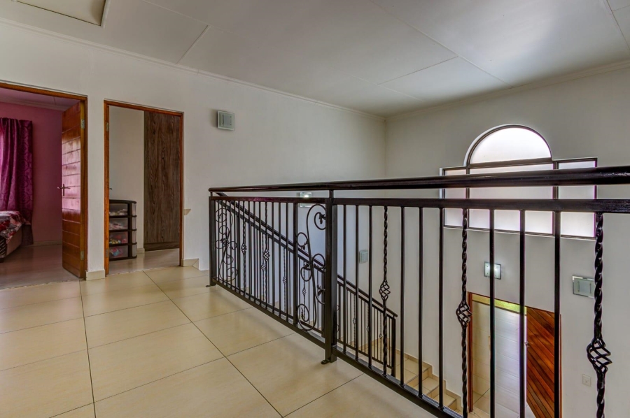 4 Bedroom Property for Sale in Glen Marais Gauteng