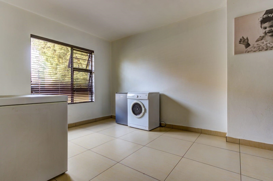 4 Bedroom Property for Sale in Glen Marais Gauteng