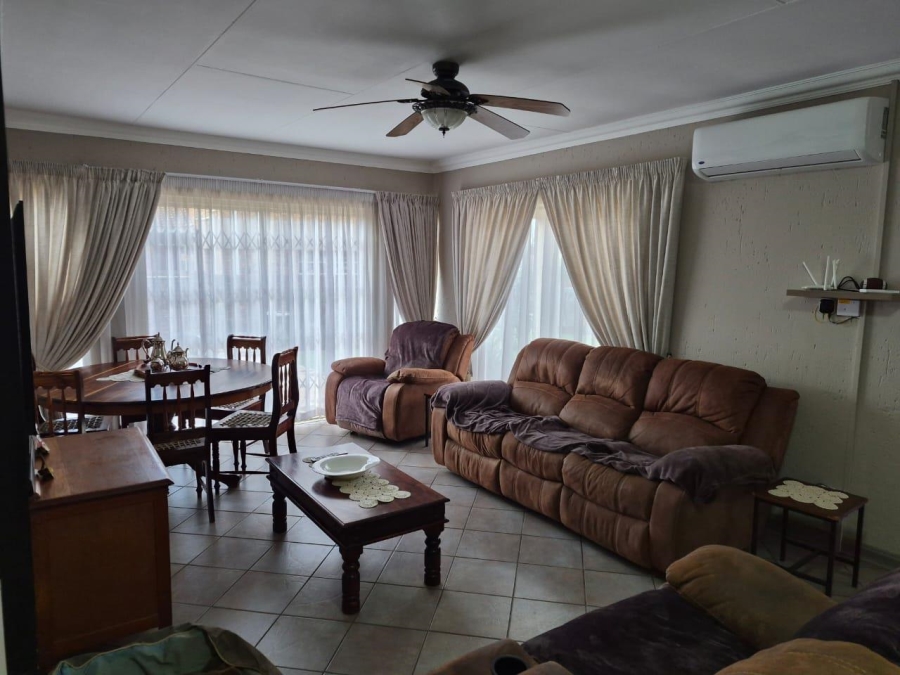2 Bedroom Property for Sale in Pomona Gauteng