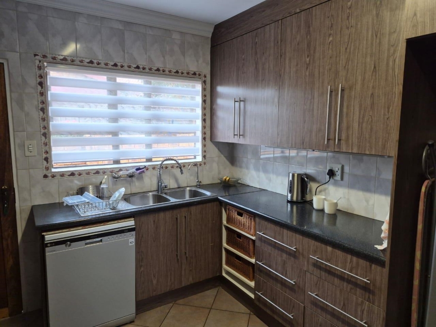 2 Bedroom Property for Sale in Pomona Gauteng