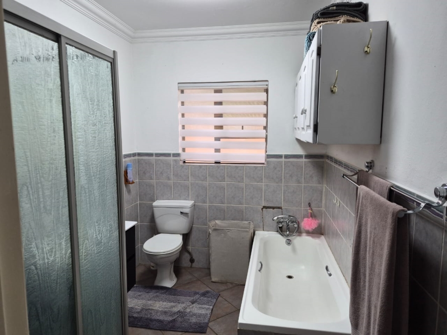2 Bedroom Property for Sale in Pomona Gauteng