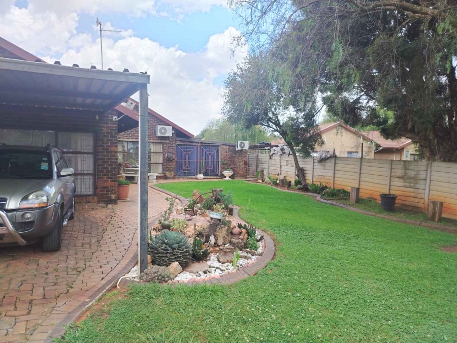 4 Bedroom Property for Sale in Pomona Gauteng