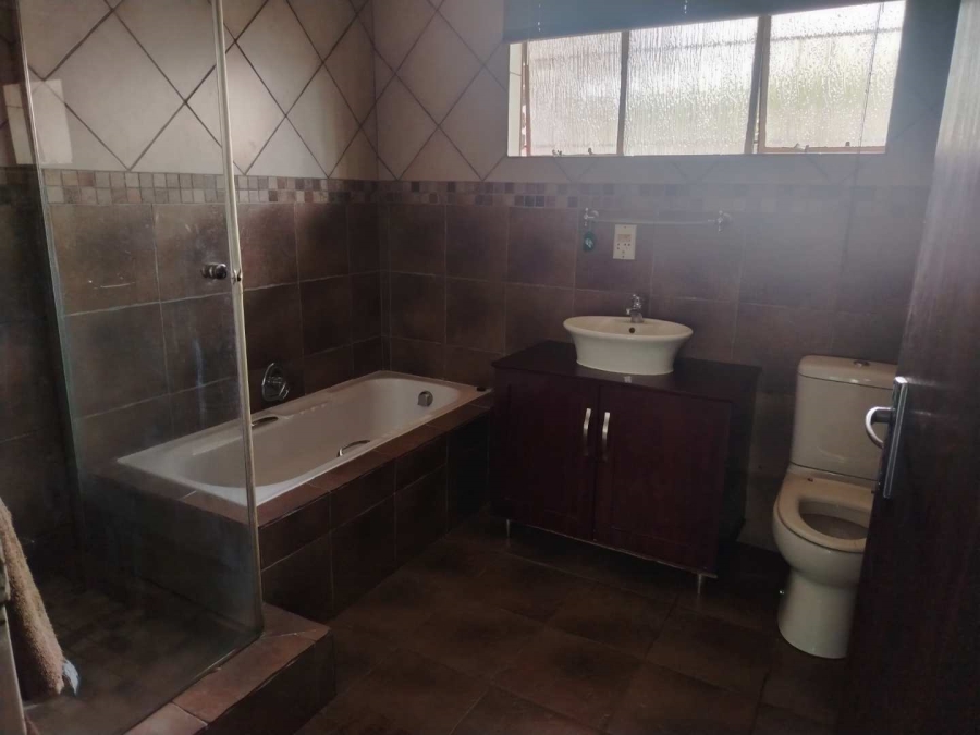 4 Bedroom Property for Sale in Pomona Gauteng