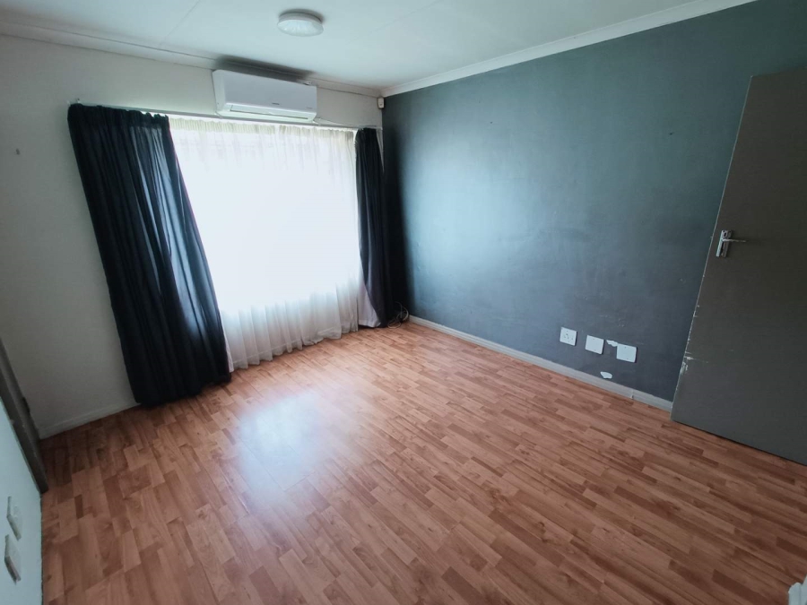 3 Bedroom Property for Sale in Clubview Gauteng