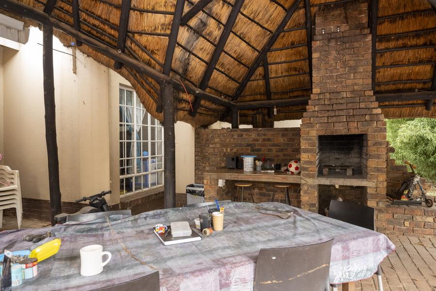 3 Bedroom Property for Sale in Wierdapark Gauteng