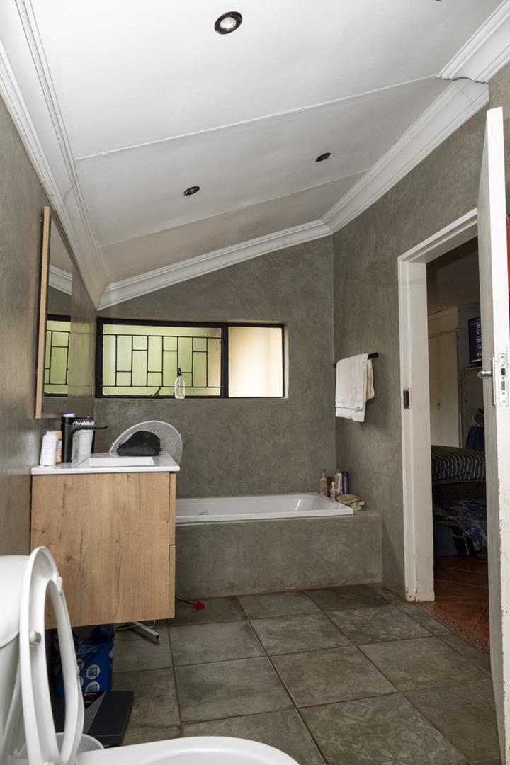 3 Bedroom Property for Sale in Wierdapark Gauteng