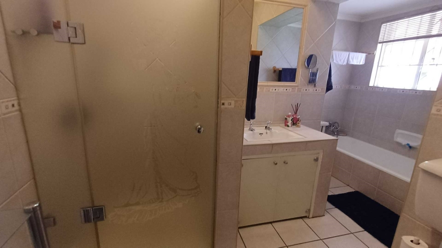 2 Bedroom Property for Sale in Rewlatch Gauteng