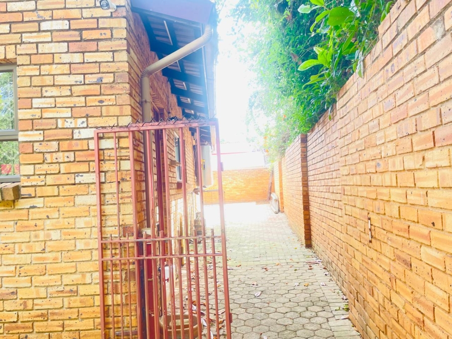 3 Bedroom Property for Sale in Noordheuwel Gauteng