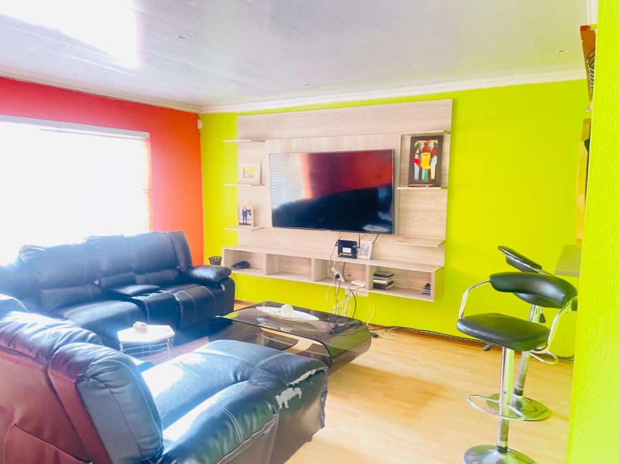 3 Bedroom Property for Sale in Noordheuwel Gauteng