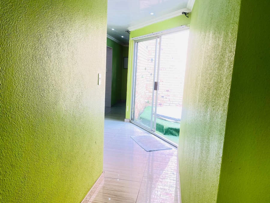 3 Bedroom Property for Sale in Noordheuwel Gauteng