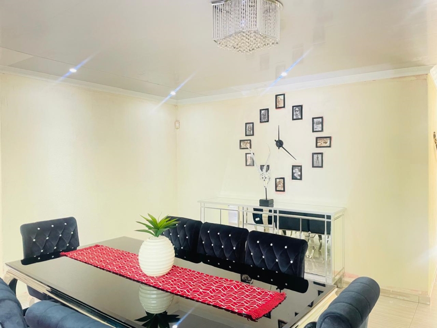 3 Bedroom Property for Sale in Noordheuwel Gauteng