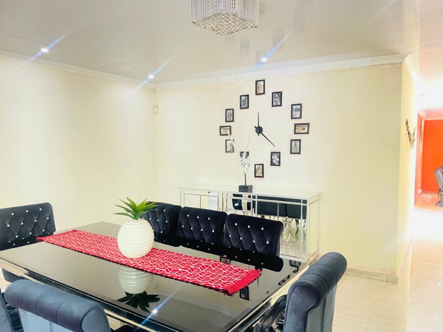 3 Bedroom Property for Sale in Noordheuwel Gauteng