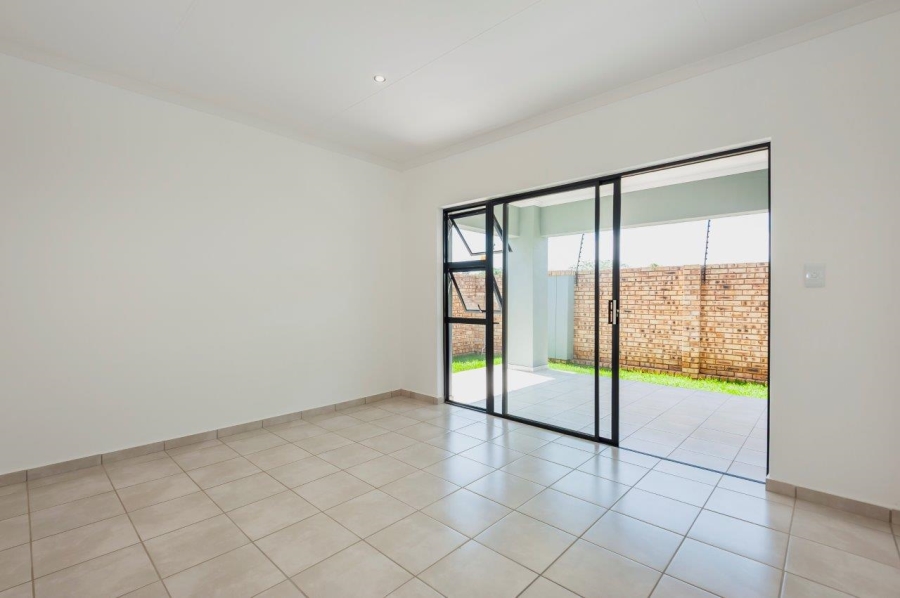 2 Bedroom Property for Sale in Brackendowns Gauteng