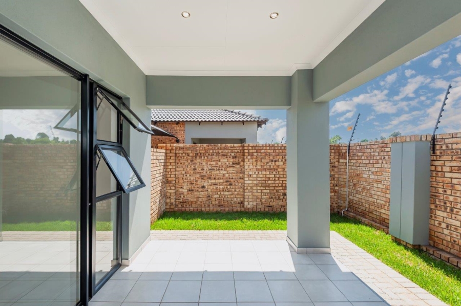 2 Bedroom Property for Sale in Brackendowns Gauteng