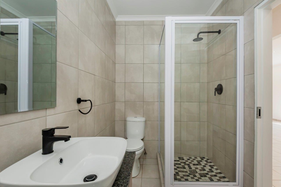 2 Bedroom Property for Sale in Brackendowns Gauteng