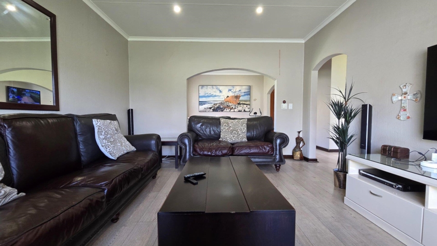 4 Bedroom Property for Sale in Brackendowns Gauteng